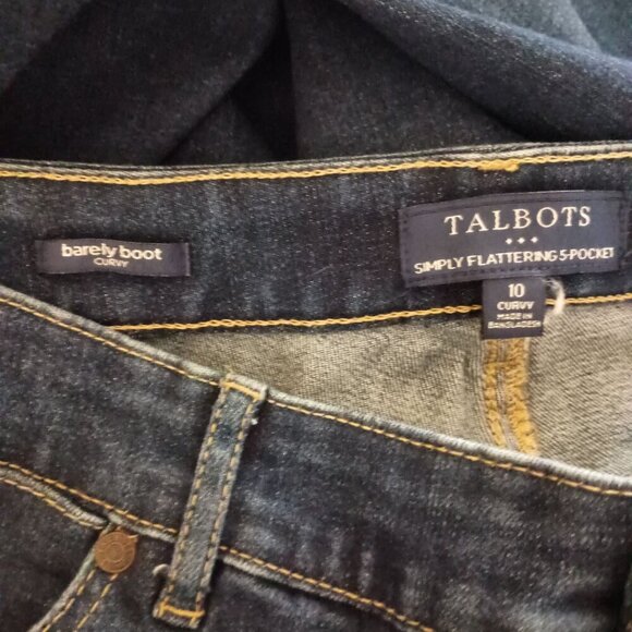 Talbots Bootcut Jeans Size 10 Simply Flattering 5 Pocket Dark Wash - Picture 6 of 6